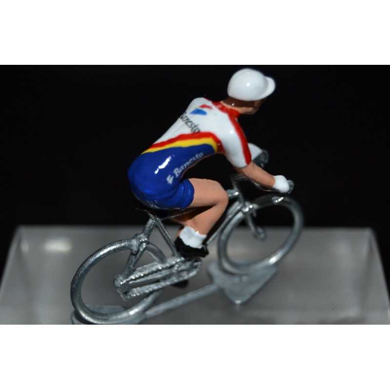 Banesto figurine petit cycliste 