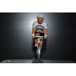 Egan Bernal "maillot blanc 2019" Ineos figurine petit cycliste 