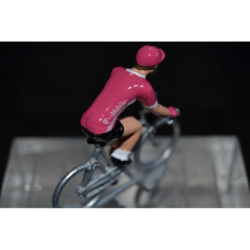 T mobile 2007 figurine petit cycliste 