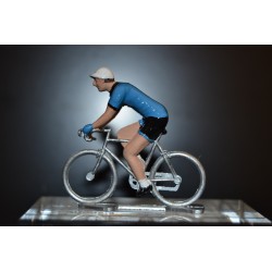 Auber93 - petit cycliste en metal