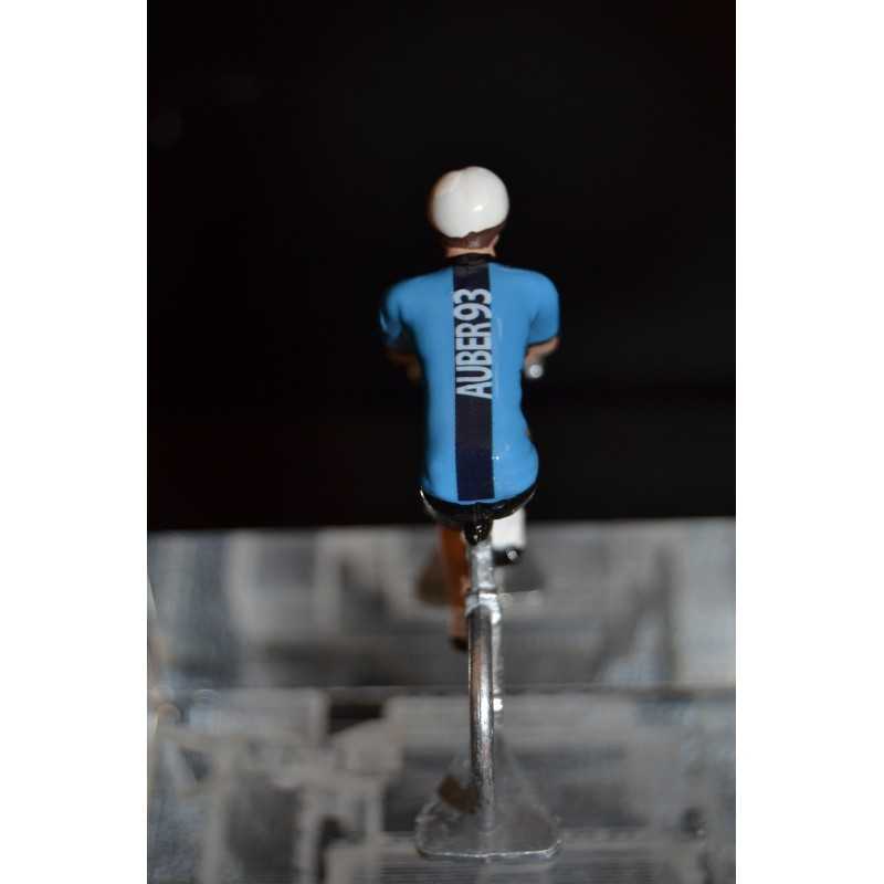 Auber93 - petit cycliste en metal