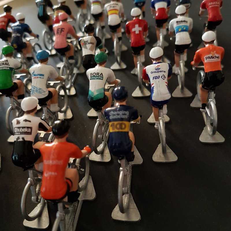 Peloton Tour de France Saison 2021 23 figurines petit cycliste