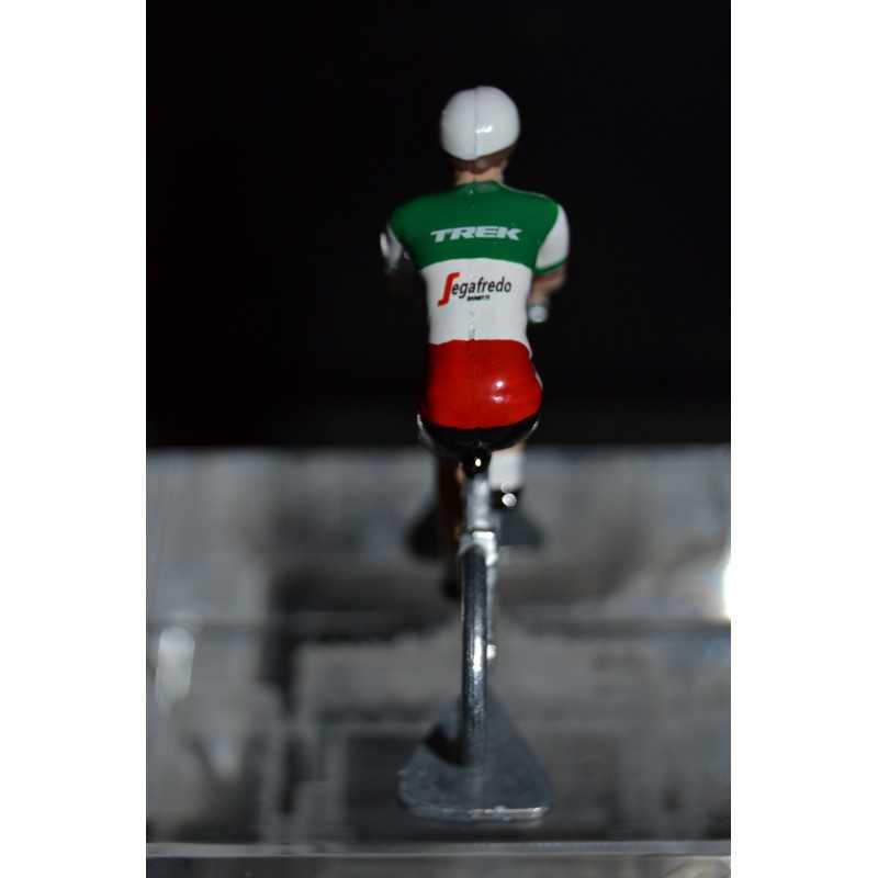 Champion d'Italie 2016/2017 Giacomo Nizzolo - petit cycliste miniature en acier