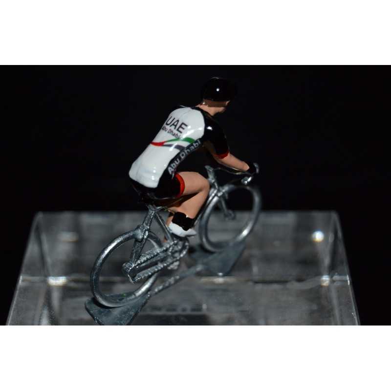UAE Abu Dhabi 2017 - petit cycliste miniature en metal