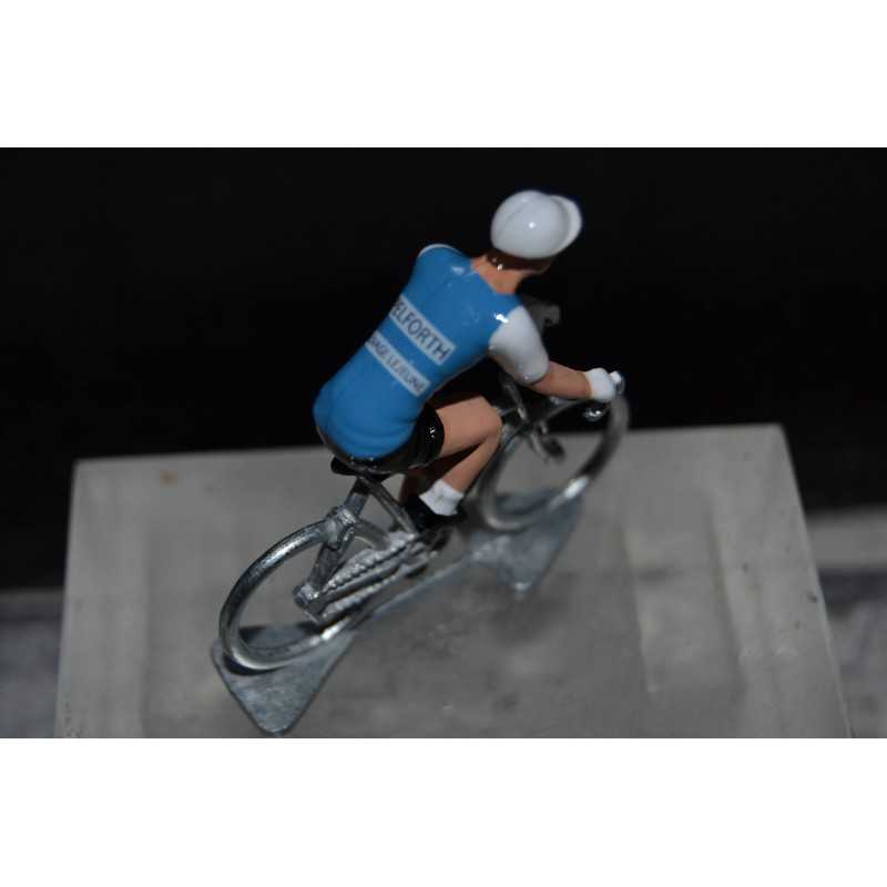 Figurine cycliste Les Bleuets 1967 — Pelforth Sauvage Lejeune
