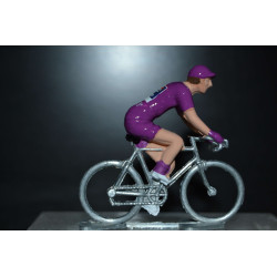Paul Magnier Giro 2026 Cyclamen Jersey - cycling figurine