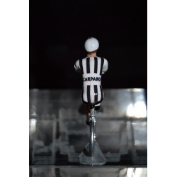 Carpano - petit cycliste en plomb metal zamak